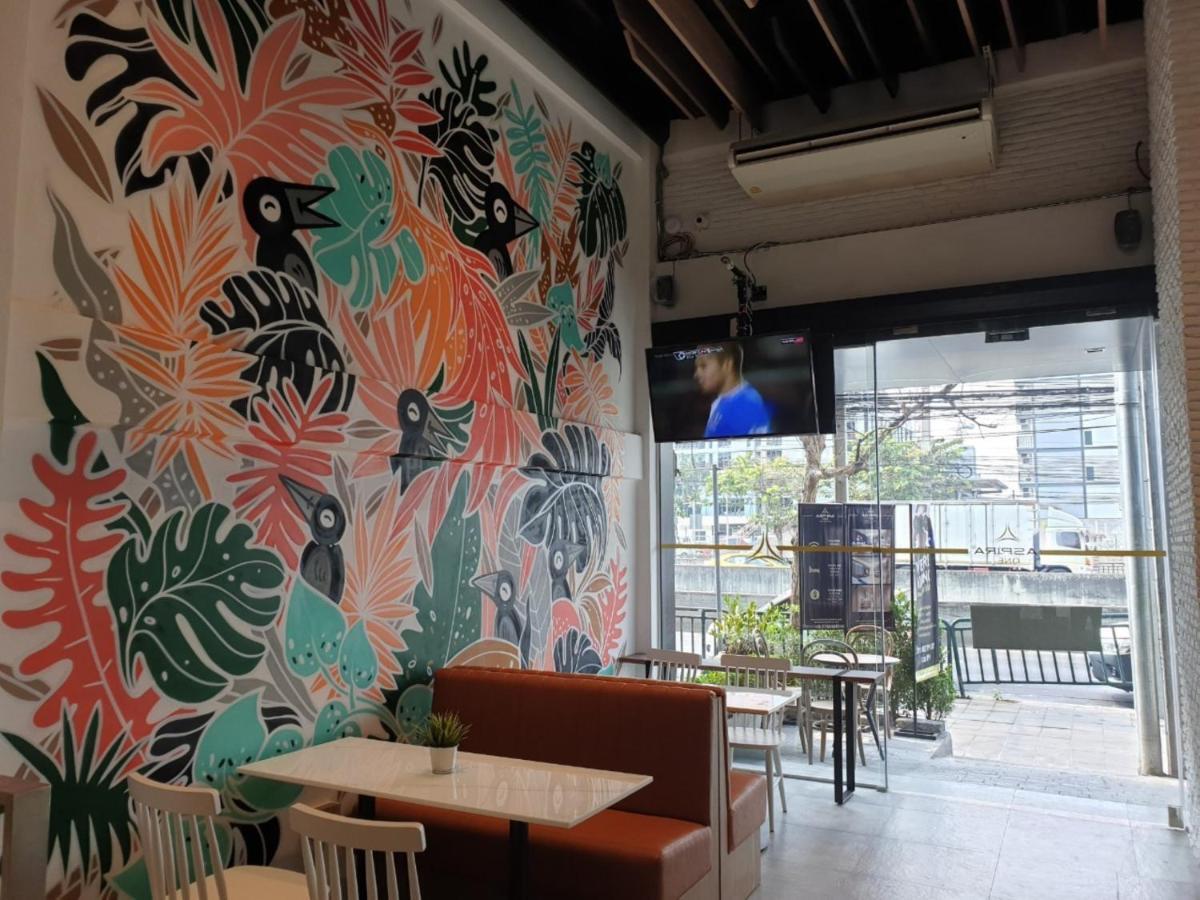 Aspira One Sutthisan Bangkok Exterior photo